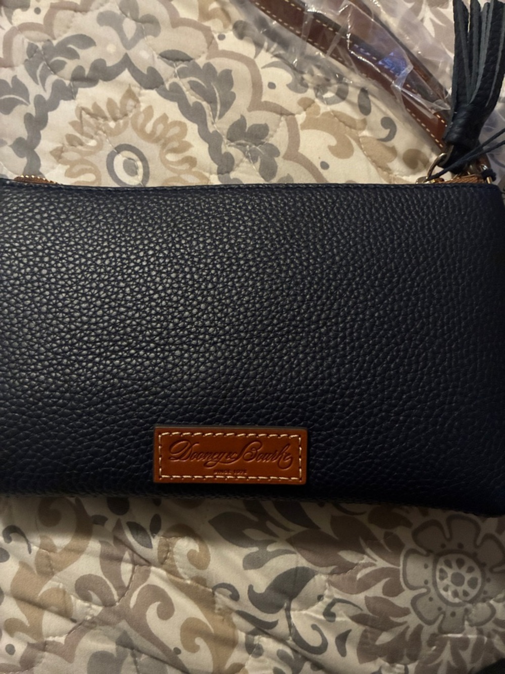 Dooney & Bourke Navy Leather Wristlet with Cream Star H Patch - Picture 2 of 5